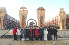 成长为堪其时代沉担、办事国度成长的栋梁之